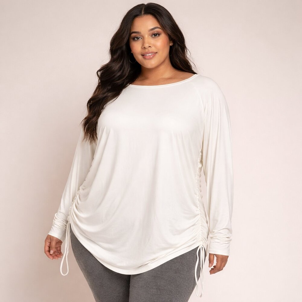 Under Armour Motion Long Sleeve Tee – Cream / Ivory | Plus Size 3X | NWT